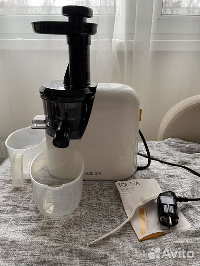 Соковыжималка шнековая Solista