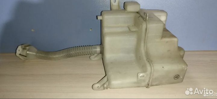 Бачок омывателя Lexus, Toyota, Harrier, Kluger V