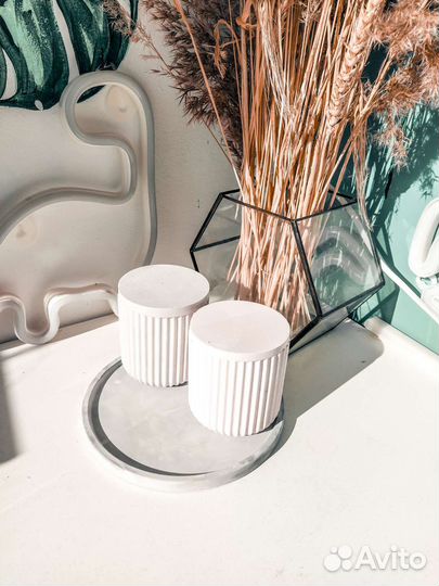 Гипсовые подсвечники с крышками