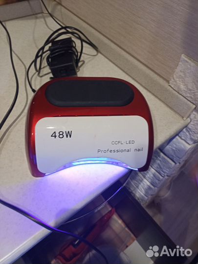 Лампа для ногтей бу
