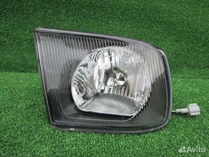 Туманка левая Nissan Presage U30