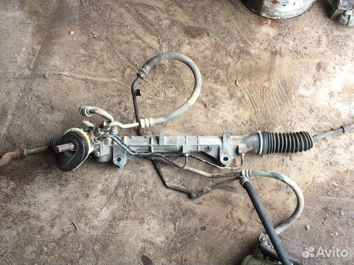Рулевая рейка с гуром renault