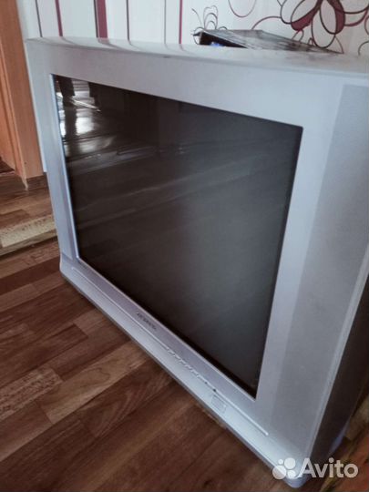 Телевизор samsung