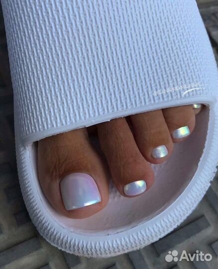 Модель на педикюр