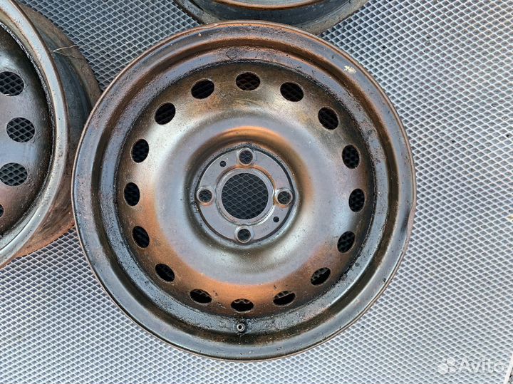 4шт Диски R15 Nissan