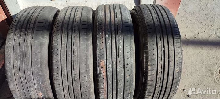 Yokohama BluEarth AE50 215/65 R17