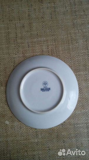 Чашки и блюдца