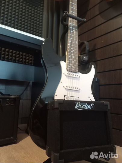 Электрогитара + комбик (комплект)