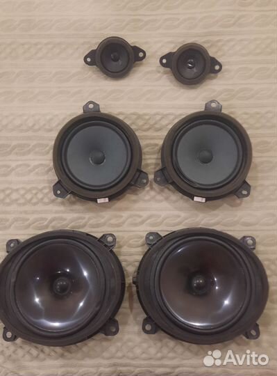 Штатная (заводская)аккустика Toyota Camry