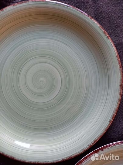 Набор столовой посуды тарелки