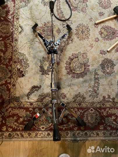 Стойка Yamaha под малый барабан