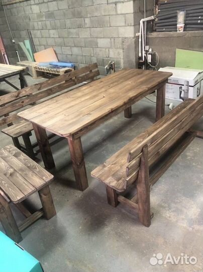 Мебель из дерева