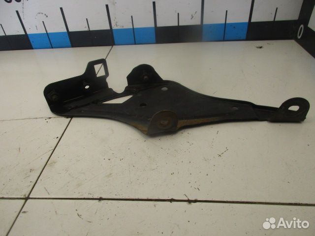 Кронштейн козырька солнцезащитного Scania P, G, R