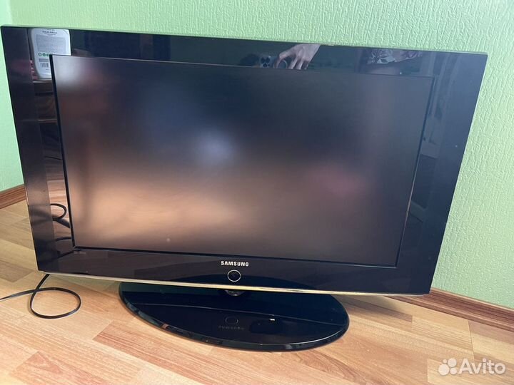 Телевизор samsung