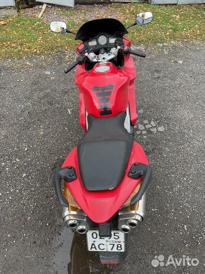 Honda VFR 800