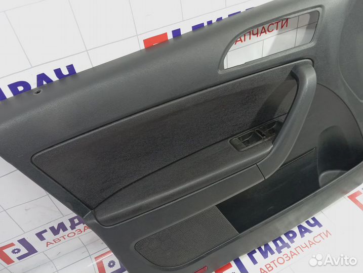 Обшивка двери передней левой Skoda Yeti (5L) 5L0867011B