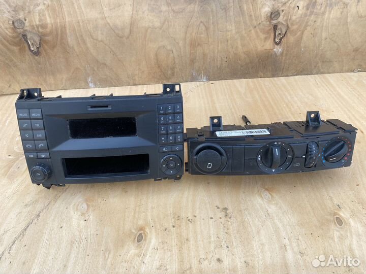 Мультимедийный контроллер мв Sprinter VW Crafter