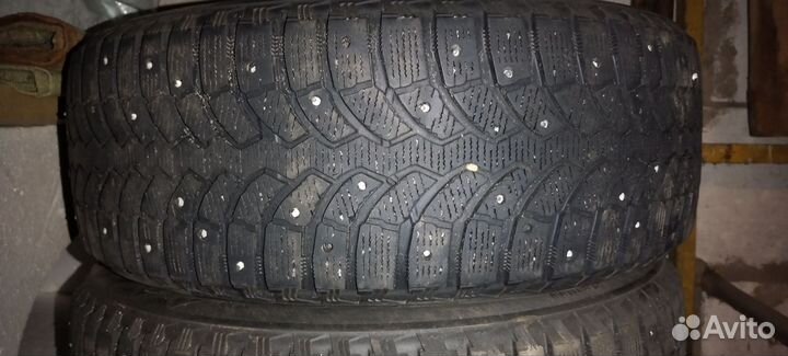 Bridgestone Blizzak Spike-01 185/55 R16 83T