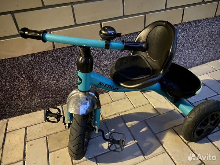 Детский велосипед трехколесный