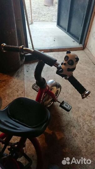 Трехколесный велосипед