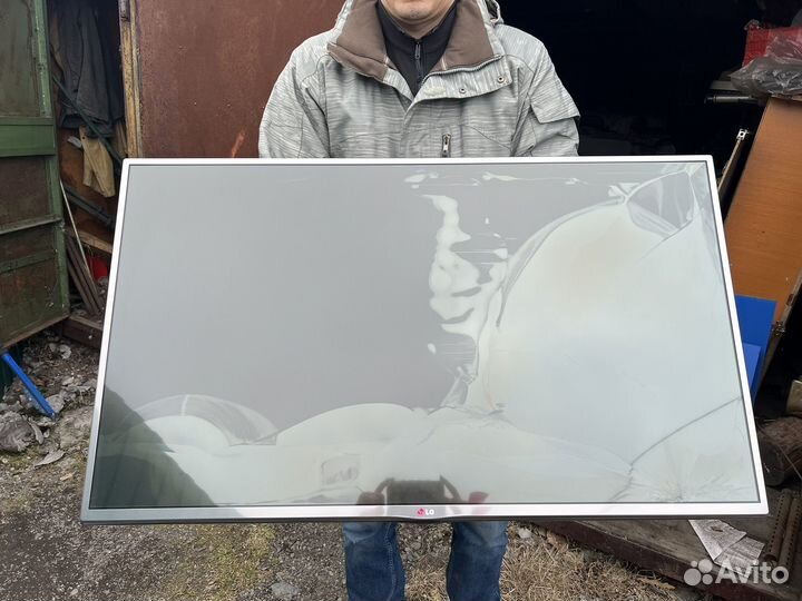 Телевизор LG 42LB650V
