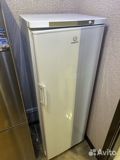 Морозильная камера indesit