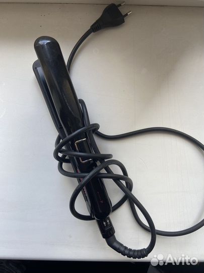 Выпрямитель-стайлер Rowenta