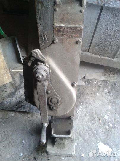 Домкрат 40 тонн