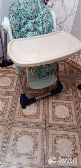 Стульчик для кормления chicco