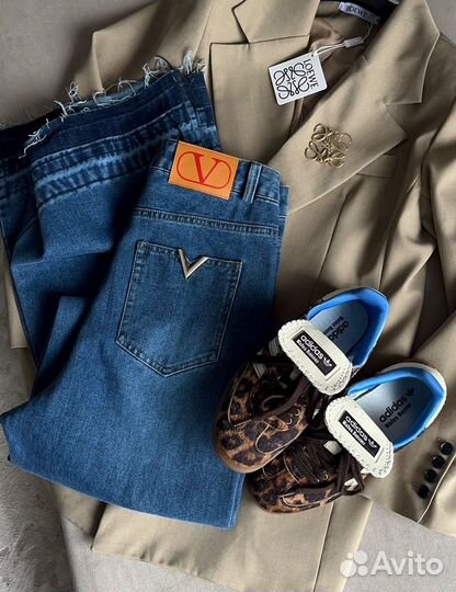 Джинсы Valentino