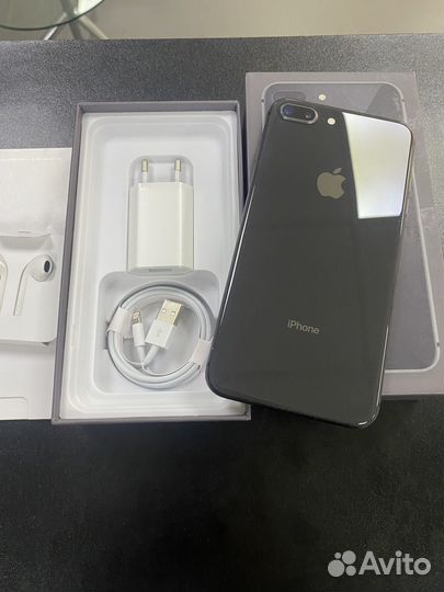 iPhone 8 Plus, 64 ГБ