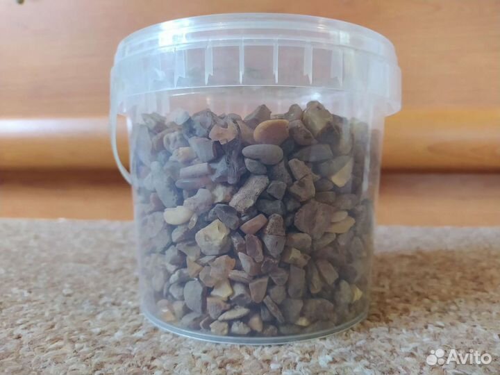 Коробка с янтарём (необработанный)