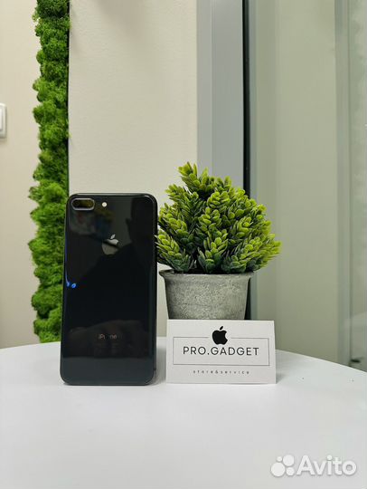 iPhone 8 Plus, 64 ГБ