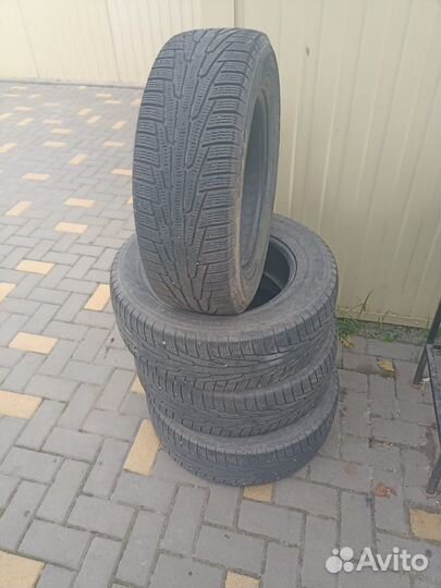 Nokian Tyres Hakkapeliitta R 215/65 R16