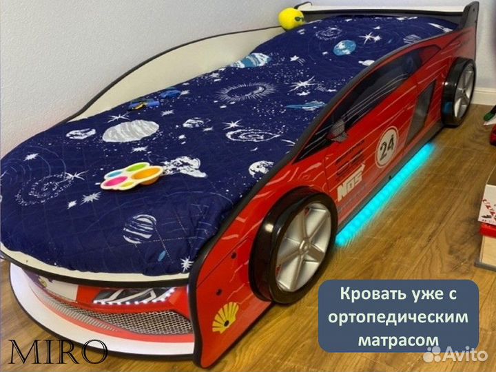 Детская кровать машина