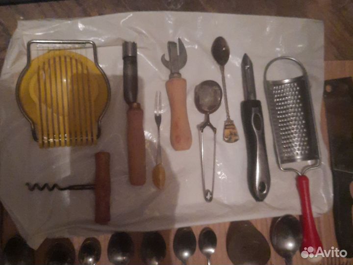 Столовые приборы 75 штук за все