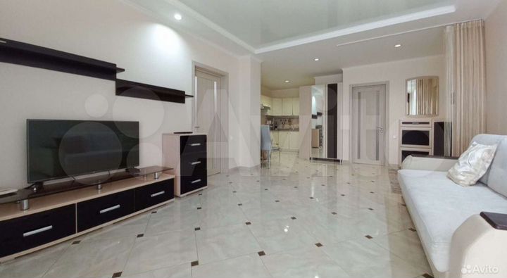 2-к. квартира, 80 м², 4/9 эт.