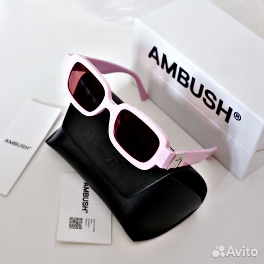 Солнцезащитные очки женские Ambush