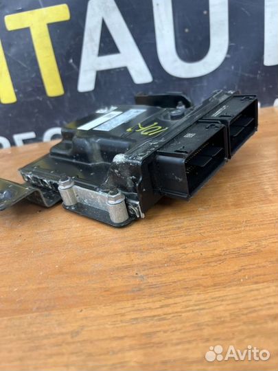 Блок управления двигателем Kia Carnival 4 D4HE