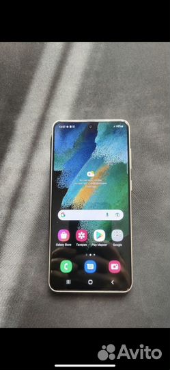 Телефон Samsung s21 fe