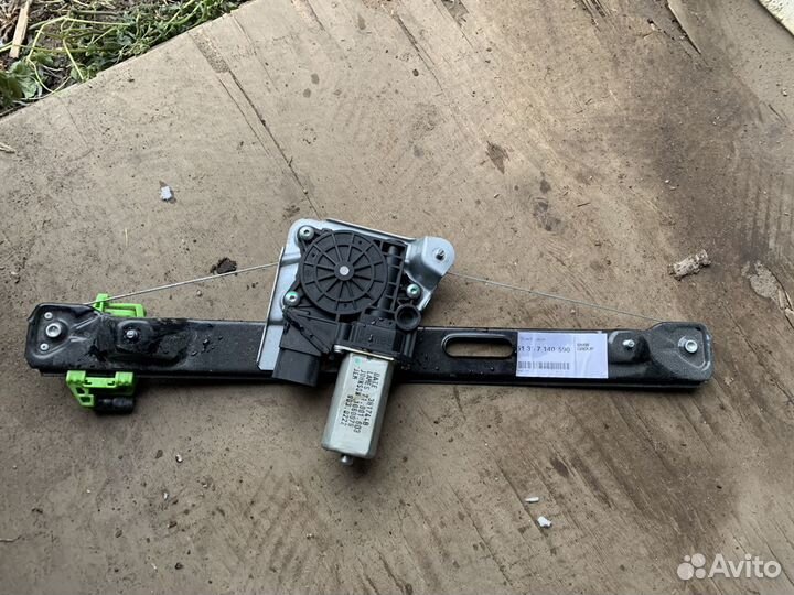 Стеклоподъемник задний правый BMW 3 E90