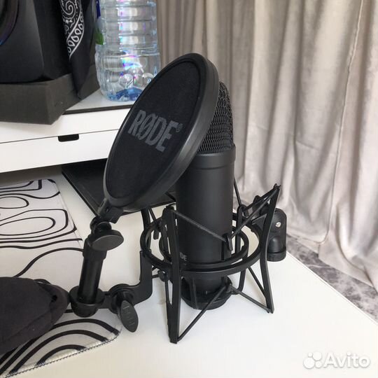 Студийный микрофон Rode nt-1 Kit
