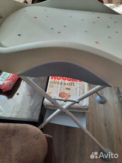 Ванная +подставка под ванну и пеленальный столик