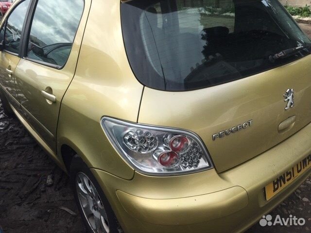 Разбор на запчасти Peugeot 307