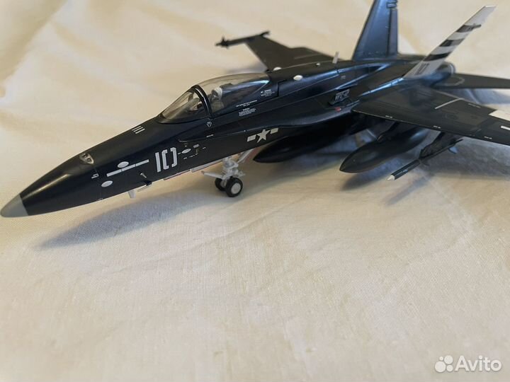 Сборная модель самолета 1 72