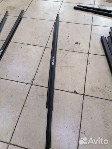 Бархотка внешняя на дверь задняя левая LADA Vesta