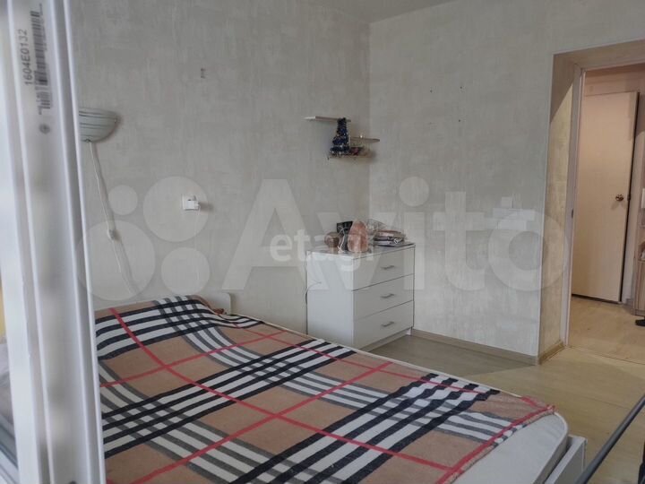 2-к. квартира, 73 м², 1/17 эт.