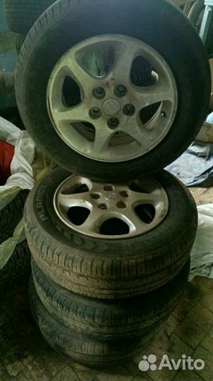Bridgestone Blizzak MZ-03 265/65 R16