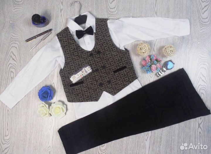 Костюмы-тройки в наличии на 5, 6 и 8 лет