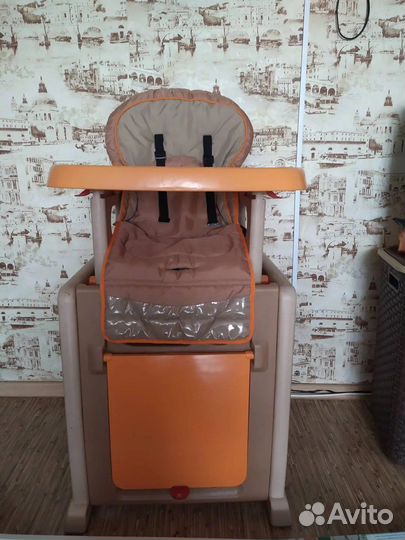 Стульчик для кормления